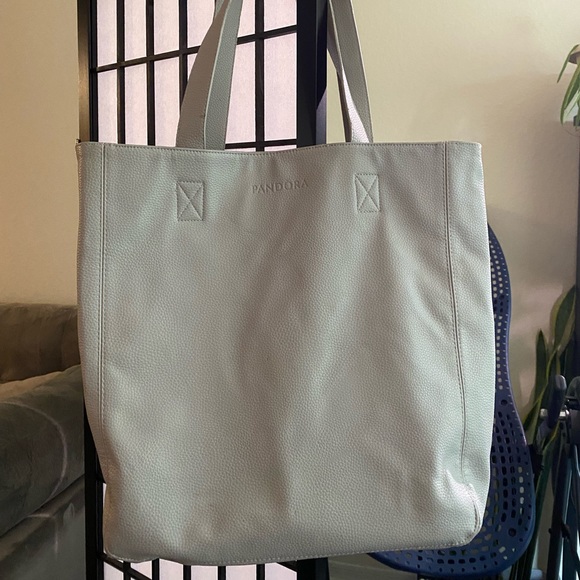 Rare - Pandora Jewelry Official Large Tote - Picture 1 of 7